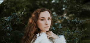 This woman is wondering if an online abortion or an at-home abortion is safe.